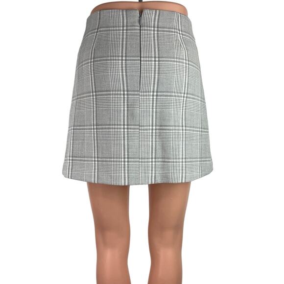 Aritzia Wilfred Gray Plaid Back Zipper Casual Golf Mini A-Line Skirt Size 2 - Picture 3 of 5